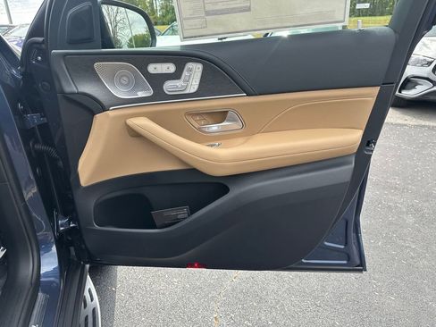 New 2026 Mercedes-Benz GLS 450 4MATIC image 15