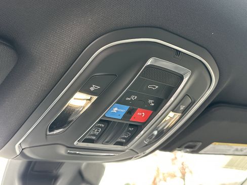 New 2025 Jeep Grand Cherokee L Altitude image 10