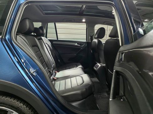 Used 2019 Volkswagen Golf Alltrack SEL image 17