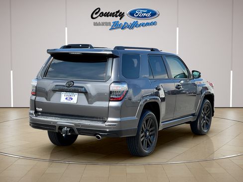 Used 2019 Toyota 4Runner Limited AWD/4WD image 8
