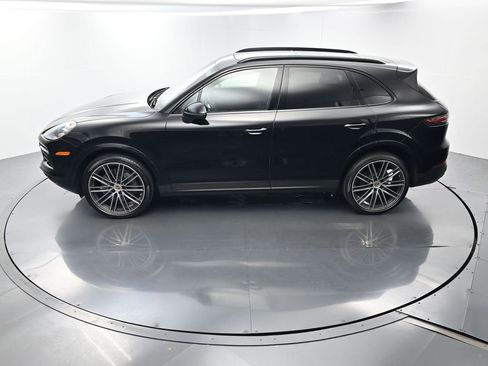 Certified 2021 Porsche Cayenne S AWD/4WD image 35