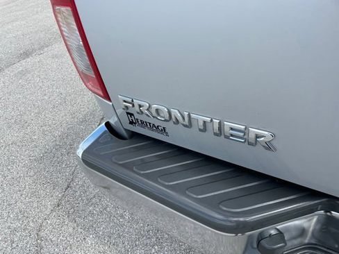 Used 2016 Nissan Frontier SV RWD image 10