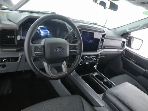 Used 2025 Ford F150 XLT w/ Equipment Group 301A Standard image 17