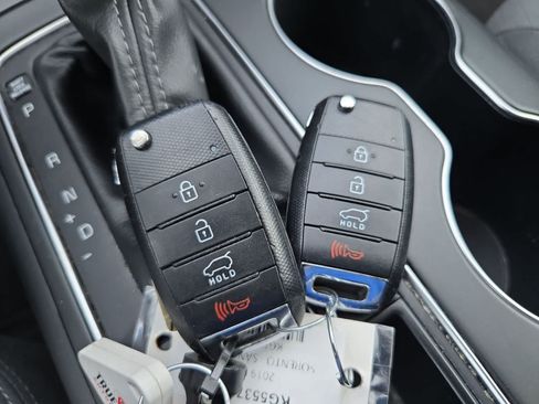 Used 2019 Kia Sorento FWD image 30