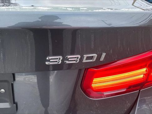 Used 2017 BMW 330i xDrive 330i xDrive Sedan 4D image 7