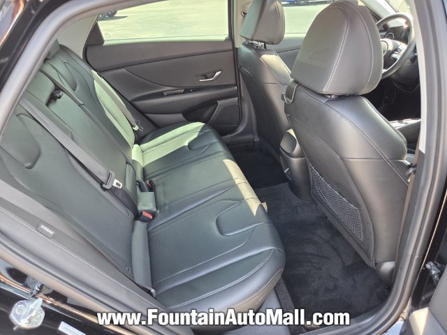Used 2025 Hyundai Elantra Limited FWD image 14