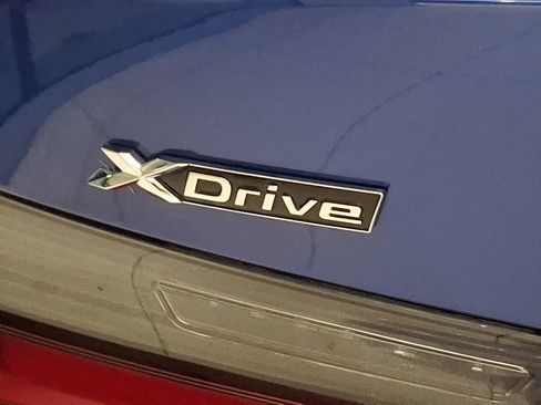 Used 2025 BMW 330i xDrive Sedan w/ M Sport Package image 29