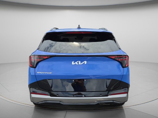 New 2026 Kia Sportage SX FWD image 4