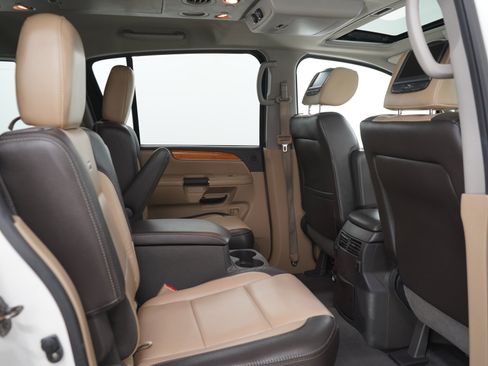 Used 2014 Nissan Armada Platinum w/ Platinum Reserve Package AWD/4WD image 13