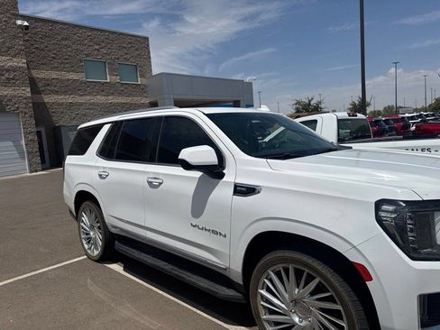 Used 2023 GMC Yukon SLT RWD image 8