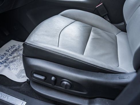 Used 2021 Chevrolet Equinox Premier image 38