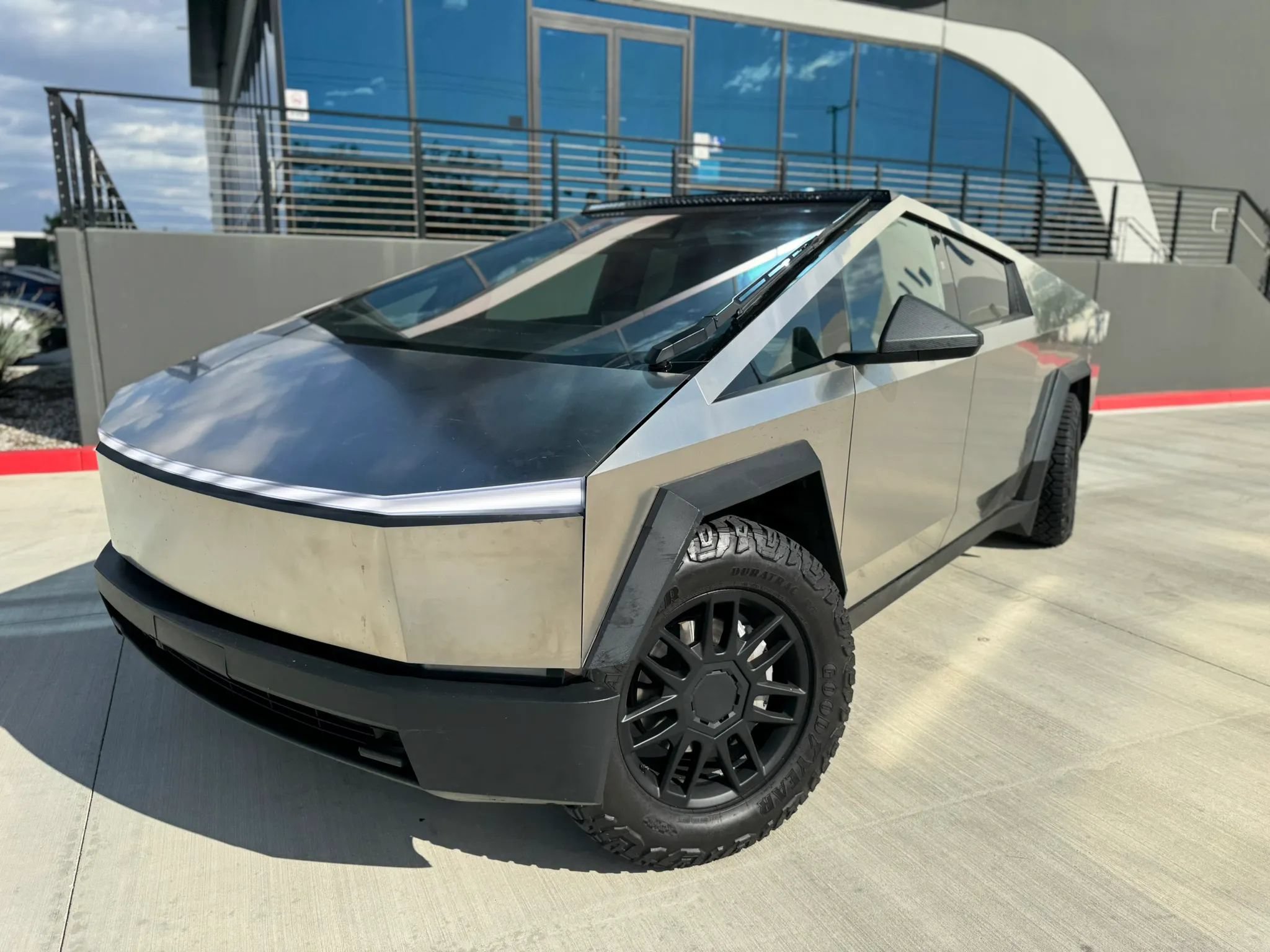 Used 2024 Tesla Cybertruck AWD Crew Cab image 1