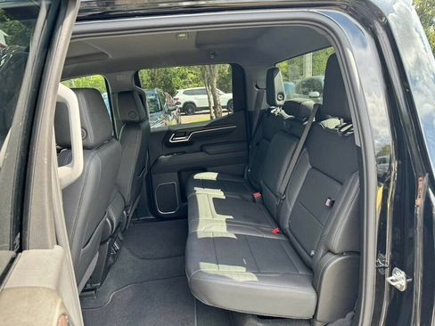 Used 2026 GMC Sierra 1500 SLT AWD/4WD image 8