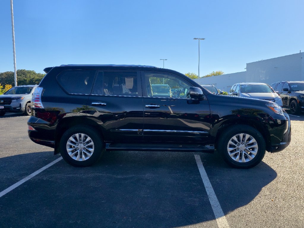 Used 2018 Lexus GX 460 Premium w/ Premium Package AWD/4WD image 7