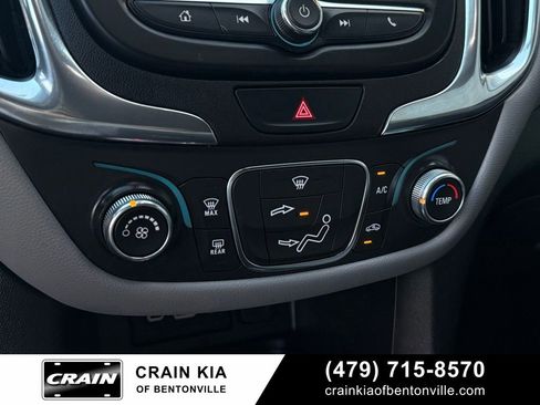 Used 2021 Chevrolet Equinox LS w/ LS Convenience Package FWD image 16