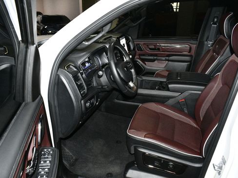 Used 2025 RAM 1500 Limited AWD/4WD image 45