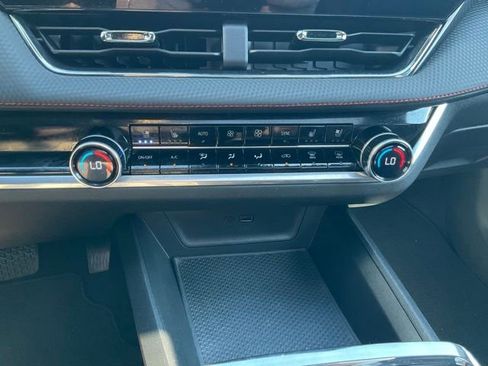 Used 2025 Chevrolet Equinox RS w/ Safety and Technology Package AWD/4WD image 7