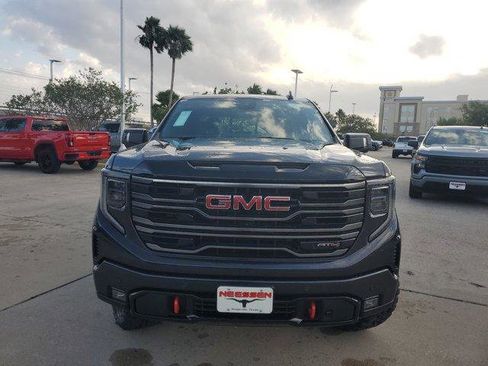 New 2026 GMC Sierra 1500 AT4 w/ Technology Package image 2