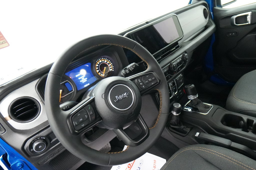 Used 2024 Jeep Wrangler Unlimited Sport AWD/4WD image 14