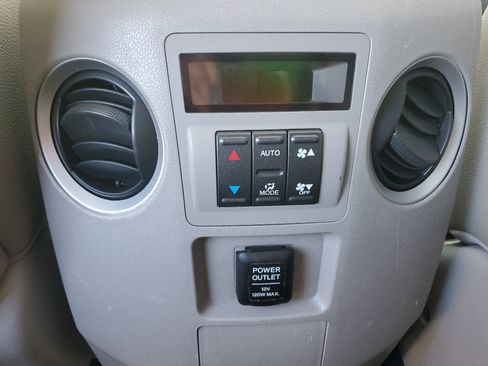 Used 2015 Honda Pilot EX-L image 39