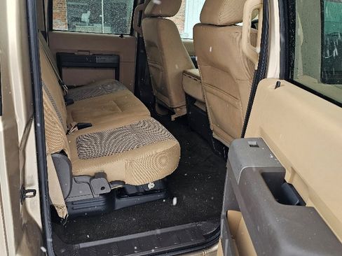 Used 2011 Ford F250 XLT w/ XLT Premium Pkg image 16