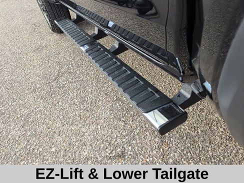 Used 2024 GMC Canyon AT4 w/ AT4 Premium Package image 13