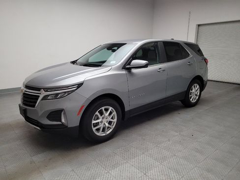 Used 2023 Chevrolet Equinox LT FWD image 2