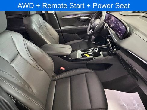 Used 2025 Buick Envision Preferred AWD/4WD image 24