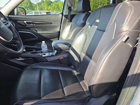 Used 2024 Kia Telluride S AWD/4WD image 11