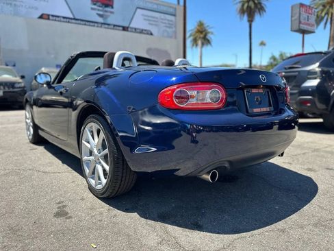 Used 2011 MAZDA MX-5 Miata Touring w/ Suspension Pkg image 18
