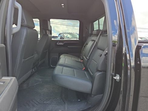 Used 2025 Chevrolet Silverado 2500 LT w/ Trail Boss Package AWD/4WD image 11