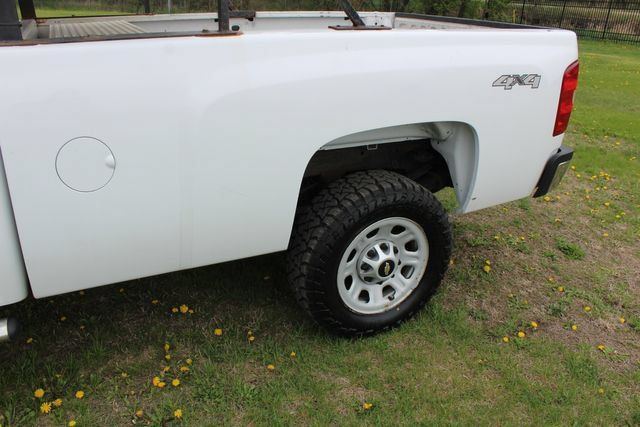 Used 2014 Chevrolet Silverado 3500 W/T AWD/4WD image 12