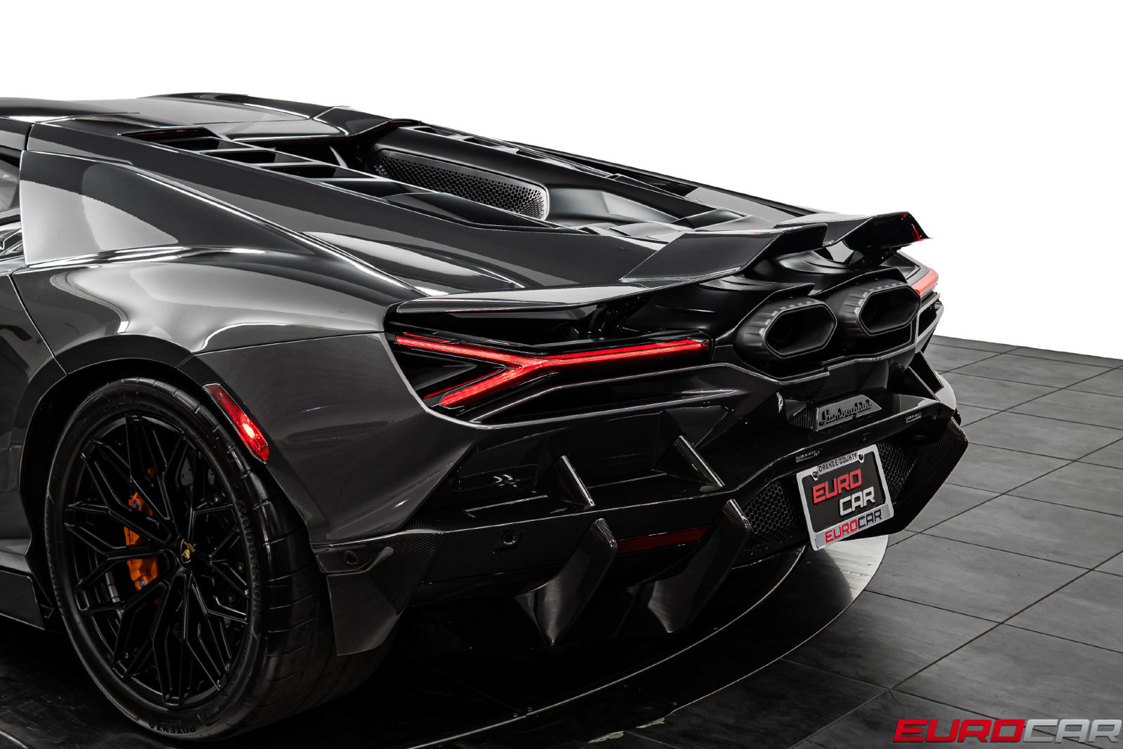 Used 2025 Lamborghini Revuelto AWD/4WD image 22