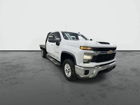 Used 2024 Chevrolet Silverado 2500 LT w/ Snow Plow Prep/Camper Package AWD/4WD image 6