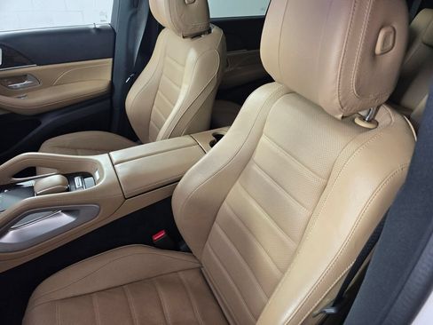 Certified 2024 Mercedes-Benz GLS 450 4MATIC image 11