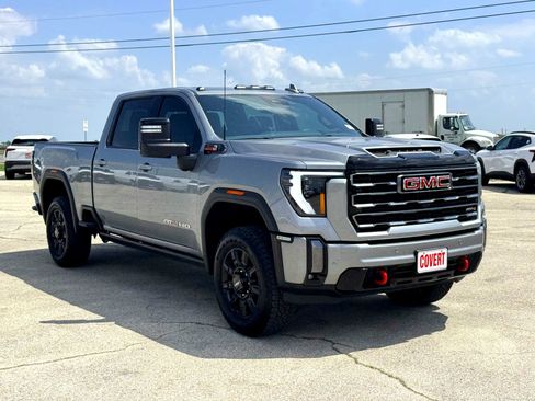 Used 2024 GMC Sierra 2500 AT4 w/ AT4 Premium Plus Package image 6