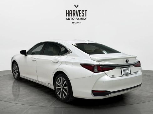 Used 2021 Lexus ES 300h w/ Premium Package FWD image 4