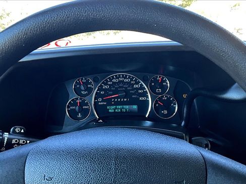 Used 2020 Chevrolet Express 3500 LT w/ LT Preferred Equipment Group image 18