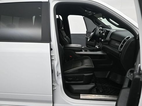 Used 2022 RAM 3500 Laramie AWD/4WD image 39