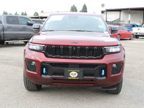 Used 2023 Jeep Grand Cherokee 30th Anniversary image 2