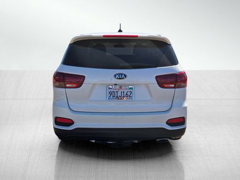 Used 2019 Kia Sorento FWD image 5