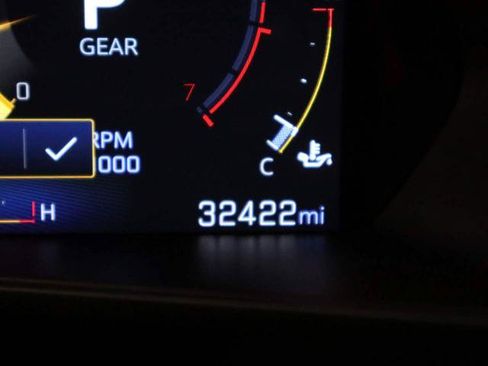 Used 2025 Chevrolet Colorado Trail Boss w/ LPO, Hood Decal Package AWD/4WD image 33