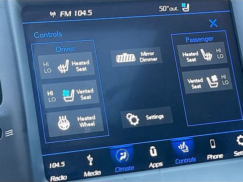 Used 2023 Chrysler 300 C RWD image 20