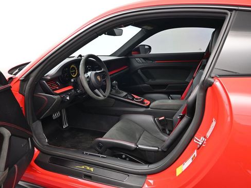 Used 2023 Porsche 911 GT3 image 4