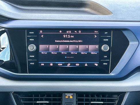 Certified 2023 Volkswagen Taos SE w/ Panoramic Sunroof Package FWD image 15
