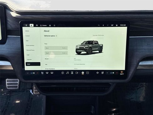 Used 2022 Rivian R1T Launch Edition image 9