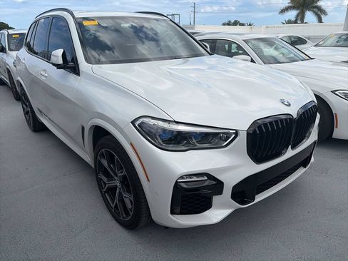 Used 2020 BMW X5 M50i w/ Executive Package AWD/4WD image 3