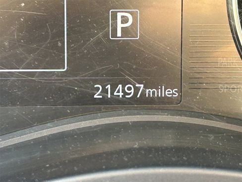 Certified 2023 Nissan Kicks SV image 9