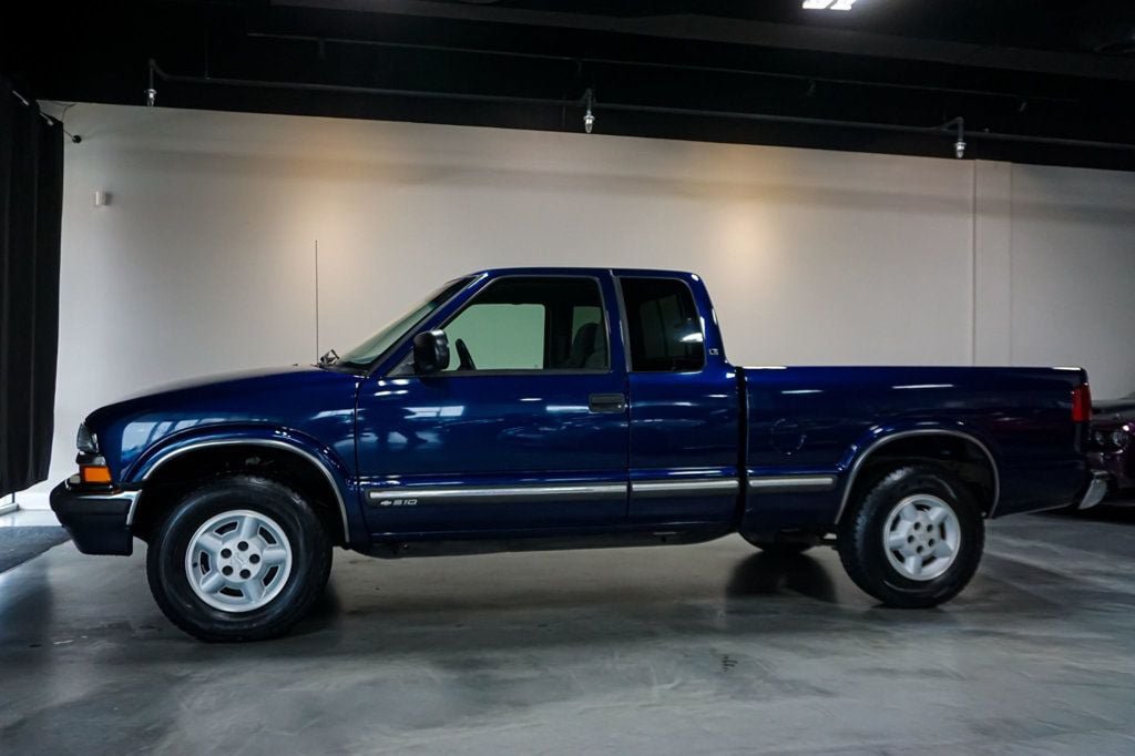 Used 2002 Chevrolet S10 Pickup LS w/ LS Preferred Equipment Group AWD/4WD image 43