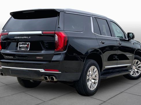 Used 2025 GMC Yukon Denali AWD/4WD image 13